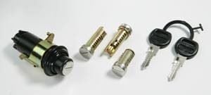 KAPI FISEGI 4'LU SET ( FIAT : DOGAN 88-95 ) - MİTA