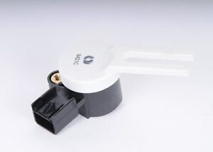 DEBRİYAJ PEDAL KONUM SENSÖRÜ ASTRA J-CORSA D-CORSA E-ADAM-INSIGNIA-MERIVA-CRUZE-ZAFIRA-MERIVA-MALIBU - OEM: 25889337 - GM