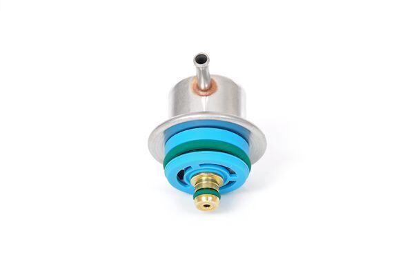 YAKIT BASINÇ REGULATÖRÜ BMW 3 (E36)5 (E34-E39)7 (E38)8 (E31)X5 (E53)Z3 (96-00) - OEM: 13531436110 - BOSCH